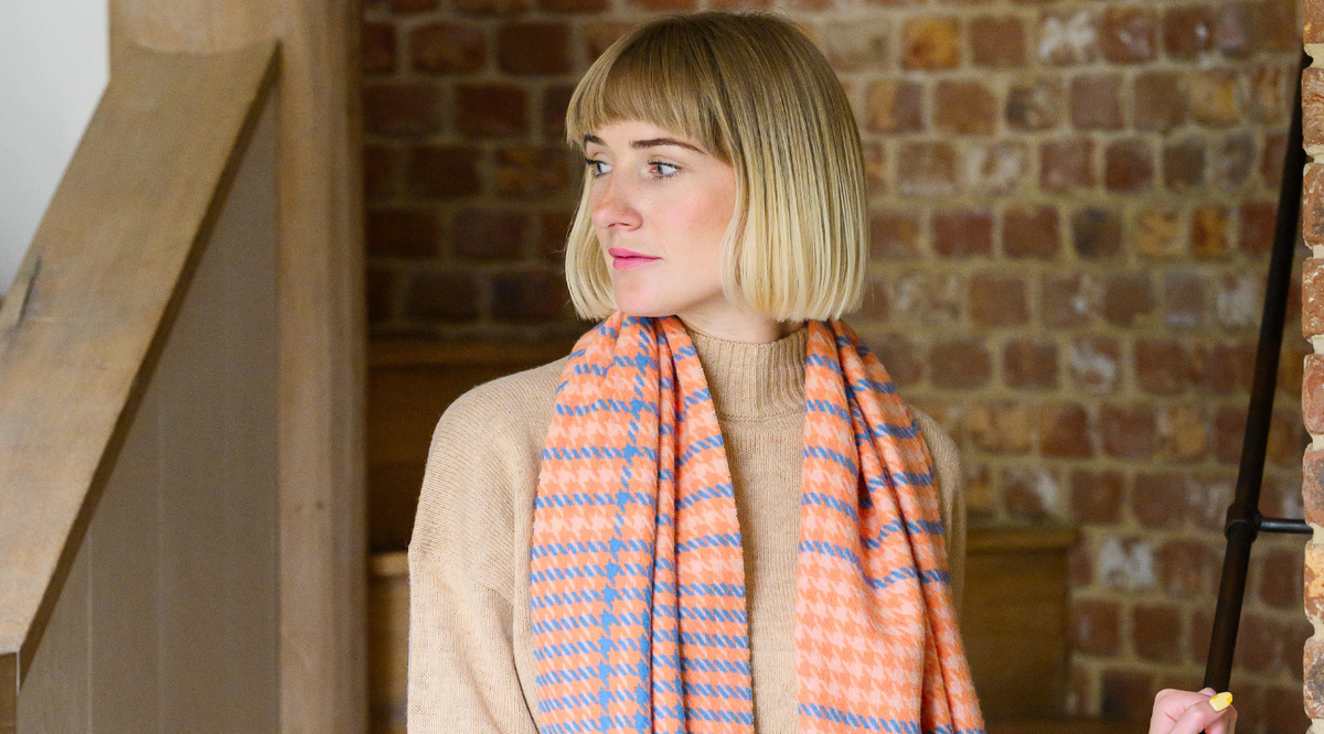 Why a Lambswool Scarf Should Be in Every Woman's Closet