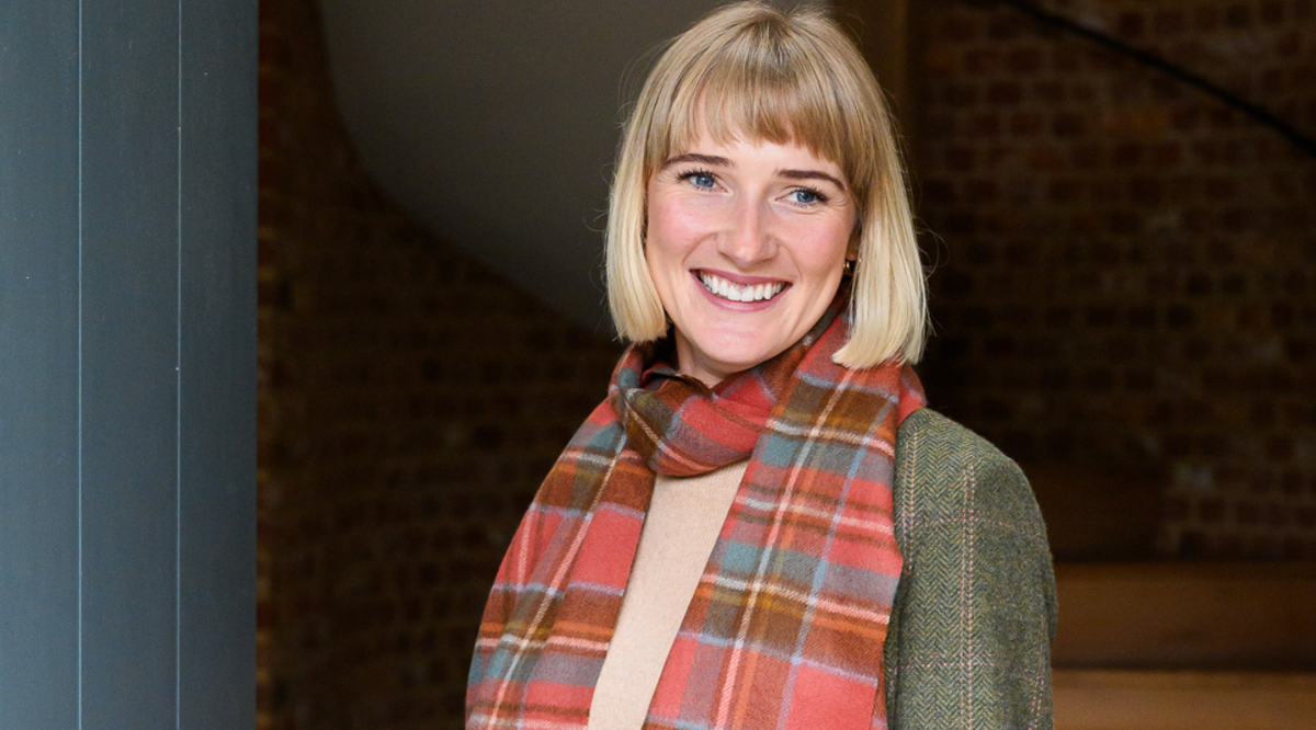 Why Cashmere Scarves Make Great Gifts